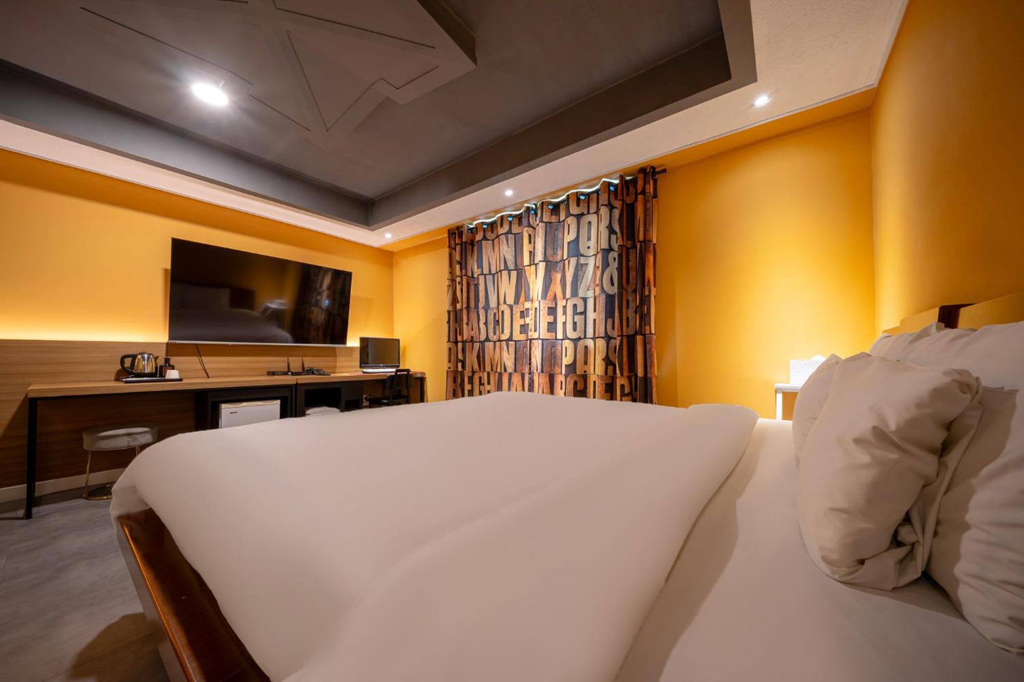 מוקפו Hotel New Evergreen מראה חיצוני תמונה