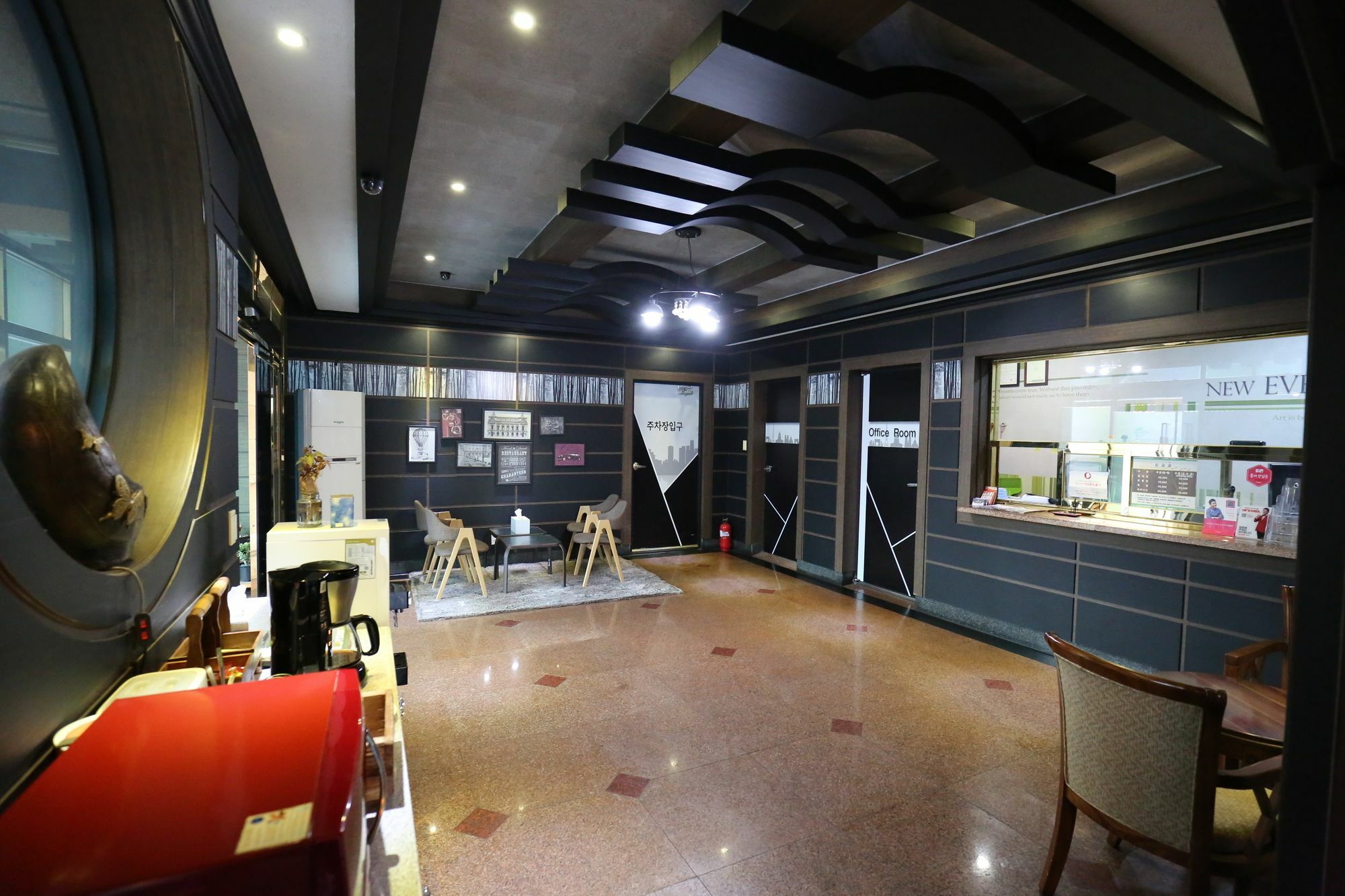 מוקפו Hotel New Evergreen מראה חיצוני תמונה